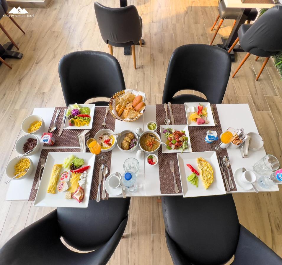 Sofia Pyramids Hotel Kafrat al Jabal Bagian luar foto